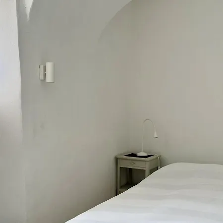 Host4u - Cozy Retreat At House Don Camillo, In Trincheri דירה