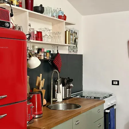 דירה Host4u - Cozy Retreat At House Don Camillo, In Trincheri Bellissimi